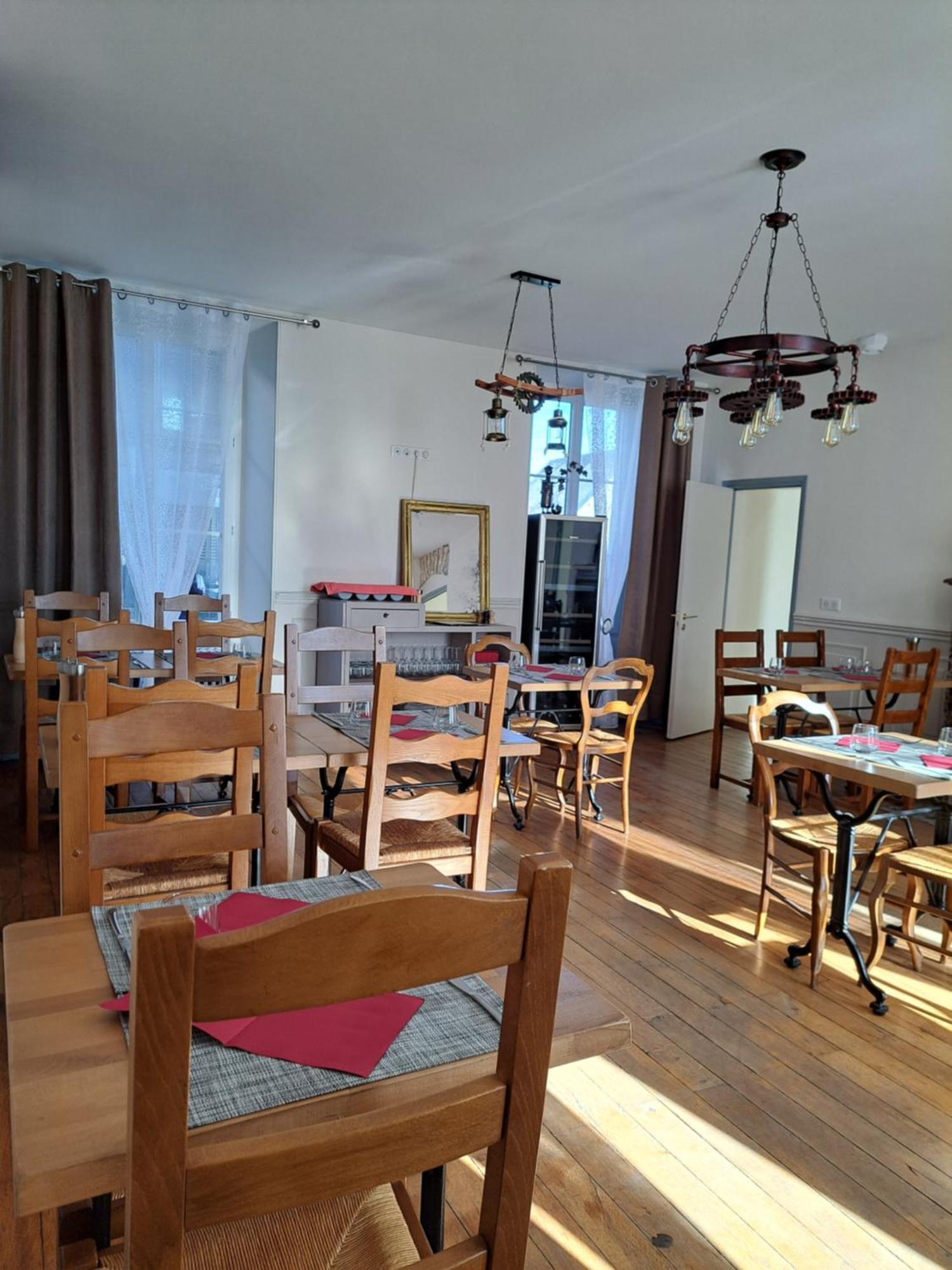 Au P'Tit Gueul'Ton Bed & Breakfast Les Aix-d'Angillon Dış mekan fotoğraf